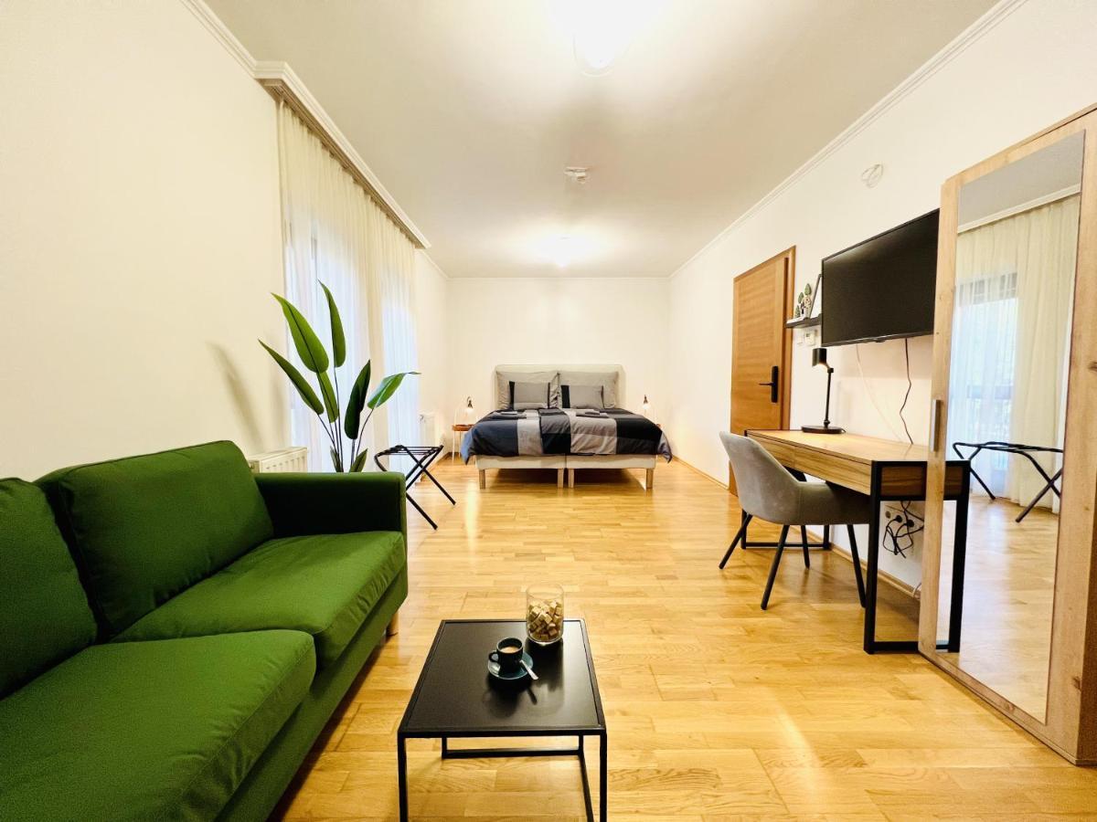 Villa Szofia Veszprem Apartments Exterior photo