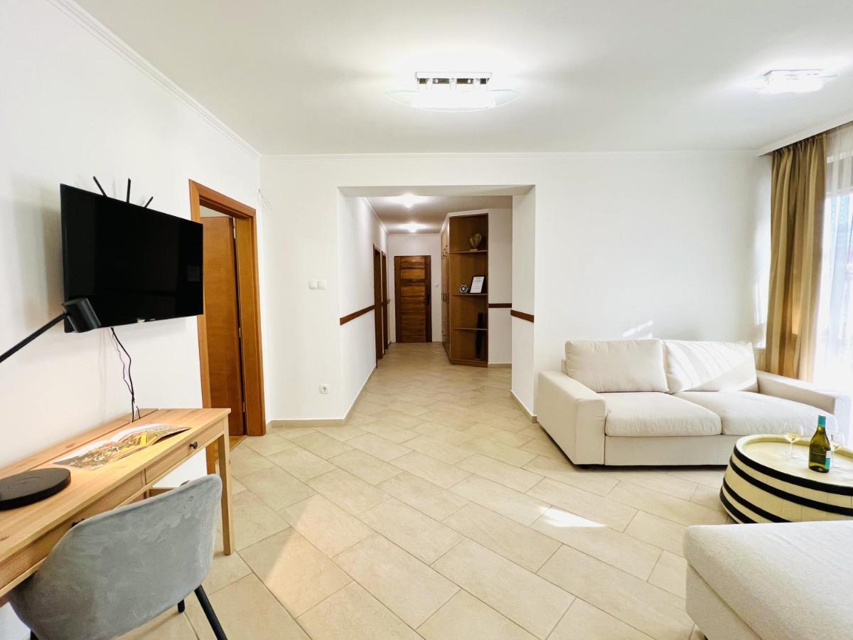 Villa Szofia Veszprem Apartments Exterior photo