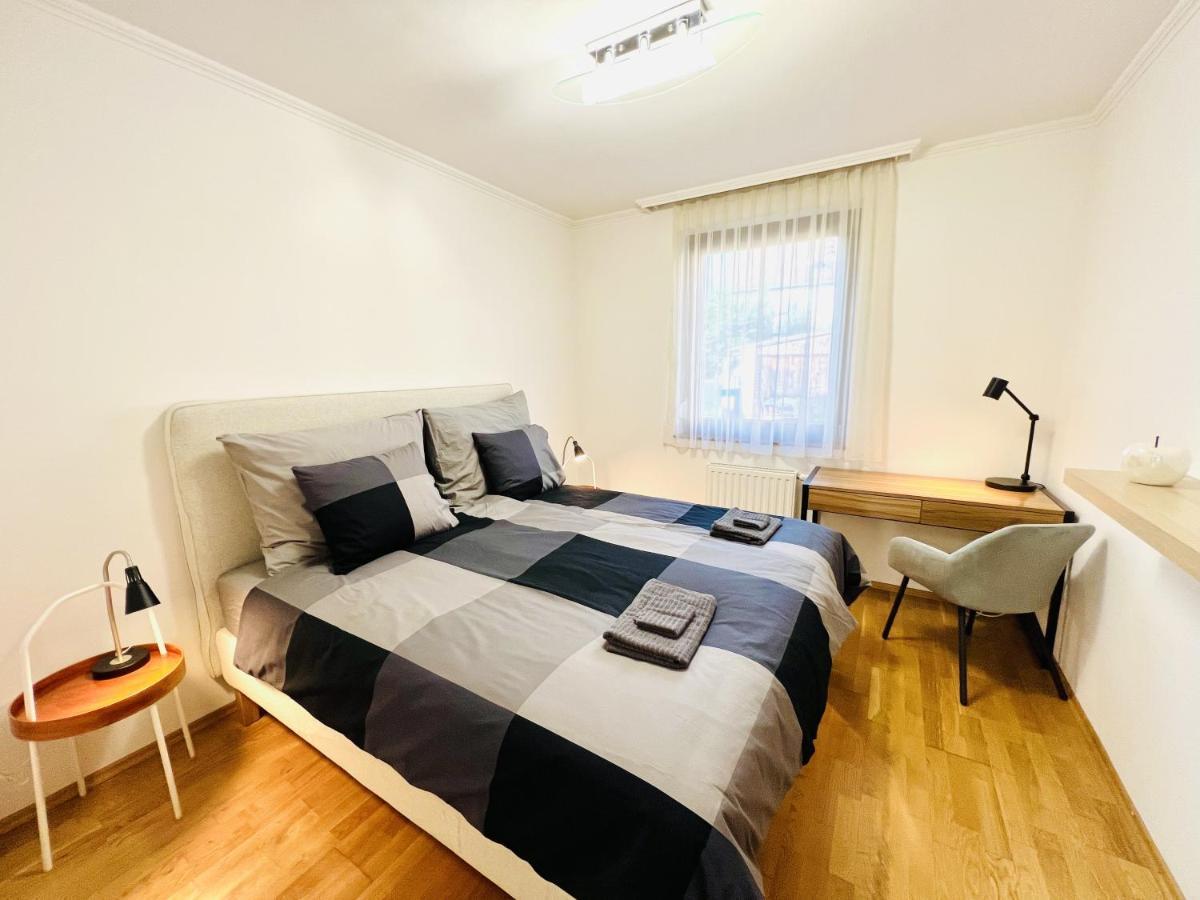 Villa Szofia Veszprem Apartments Exterior photo